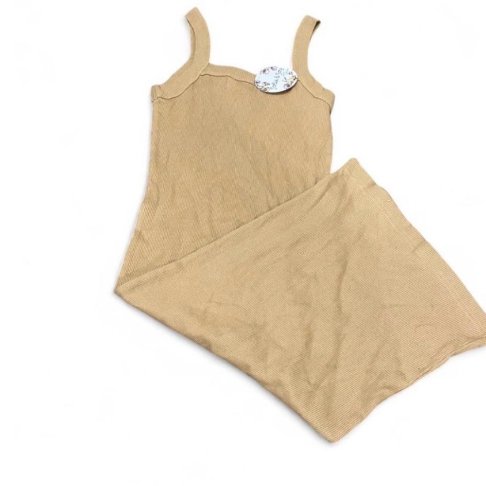 Elegant Tan Sleeveless Dress